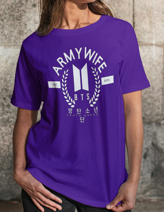 ARMY WIFE/LIFE short sleeve shirt.